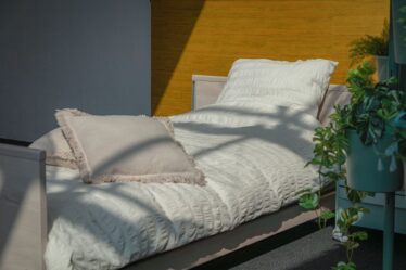 Medium MOMENTS FURNITURE SHOWROOM Ingelmunster 2023 12