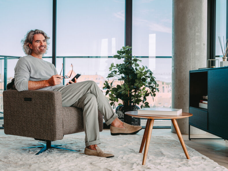 Phnx Production Moments Furniture WEB 026