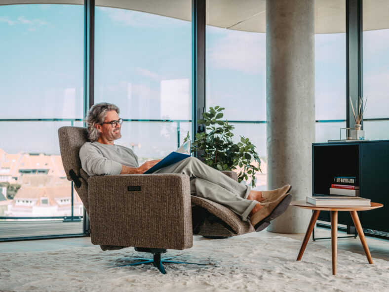 Phnx Production Moments Furniture WEB 032