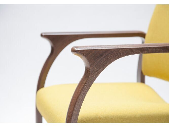 Small extend Armstoel Presence detail